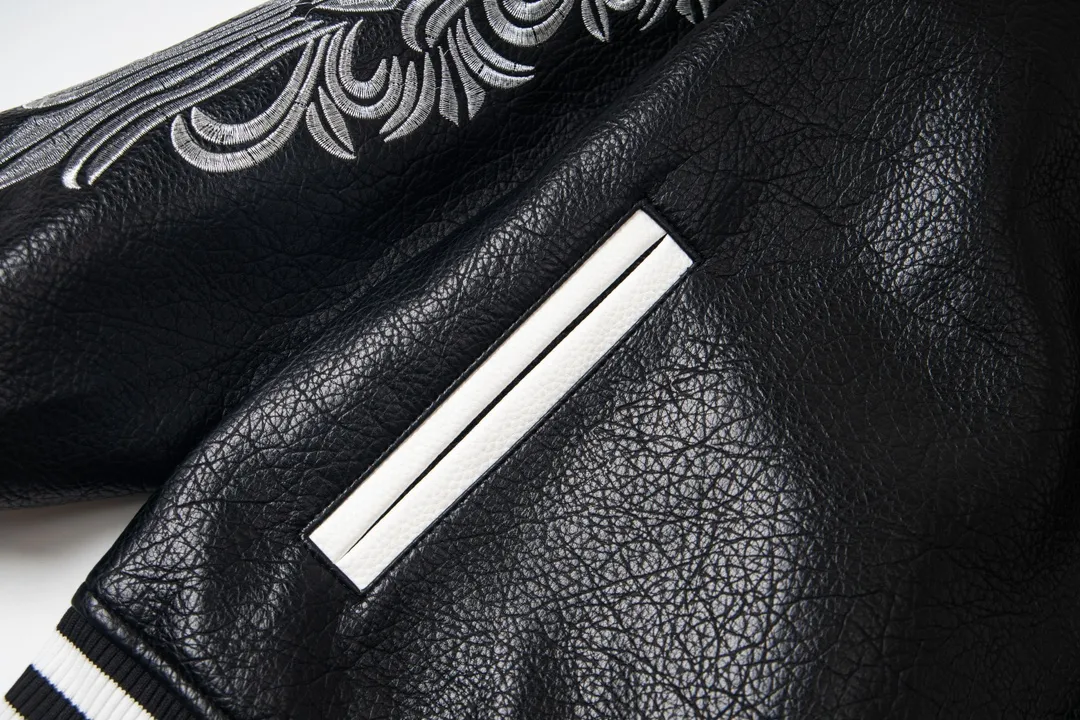P380 model number Y620 Chrome Hearts Fw25 Chrome Hearts Unicorn Cross Baseball Jacket, same style for men and women, hot new product, original customized woolen fabric with a little thickness, early spring weather is still very good on the upper body, imported spliced pu leather sleeves, original molding and fine leather material, super heavy engineering design on the chest and back, exclusive custom cross metal decoration, customized loose fit, very handsome for both men and women, all details respect the original Mold customization of distressed cross snaps with incomparable distressed texture SIZE:M-XXL